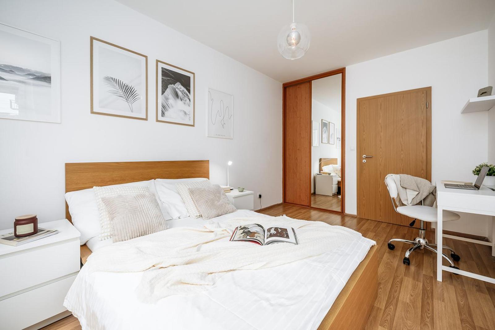 Prague Days - Bright Apartment - Balcony - Private Parking Exterior photo