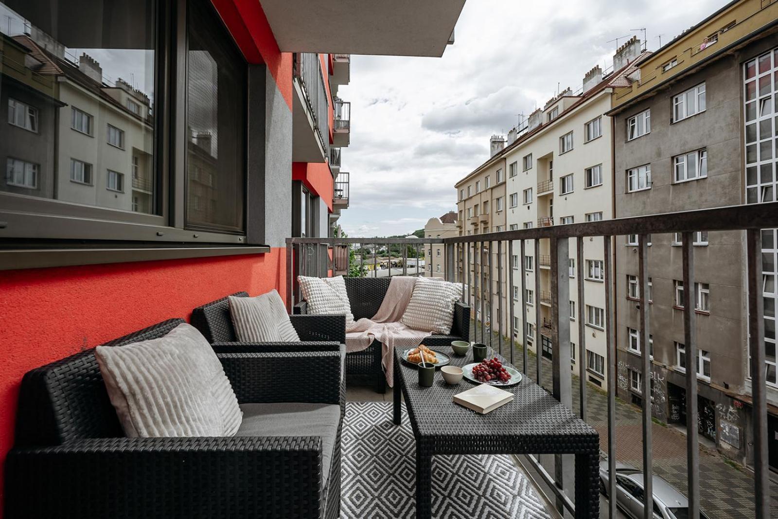 Prague Days - Bright Apartment - Balcony - Private Parking Exterior photo